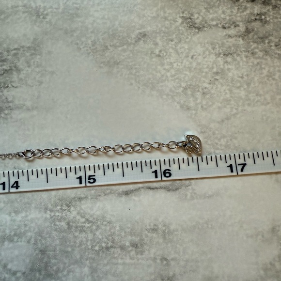 Swarovski Una Angelic Emerald Crystal Necklace NIB - Picture 5 of 7